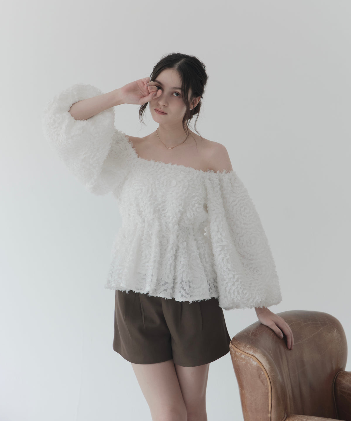 feather jacquard peplum blouse